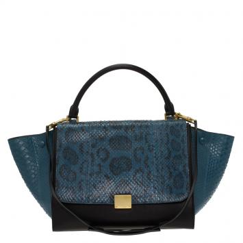 مملوك�ة مسبقًا Celine Blue/Black Python Medium Trapeze Bag