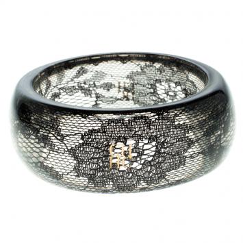 Pre Owned CH Carolina Herrera Black Lace Clear Resin Wide Bangle Bracelet 