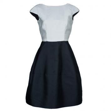 مملوكة مسبقًا CH Carolina Herrera Monochrome Sheath Dress S