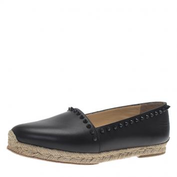مملوكة مسبقًا Christian Louboutin Black Leather Spikes Ares Espadrilles Flats Size 39