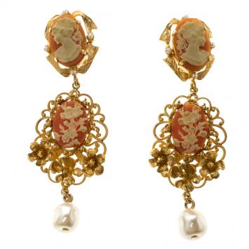 مملوكة مسبقًا Dolce & Gabbana Cameo Gold Tone Faux Pearl Long Clip-on Earrings