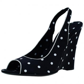 مملوكة مسبقًا Dolce and Gabbana Black Satin Polka Dot Slingback Wedges Size 37.5