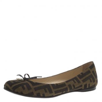مملوكة مسبقًا Fendi Brown Zucca Canvas Bow Ballet Flats Size 37.5