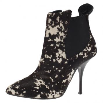 مملوكة مسبقًا Giuseppe Zanotti Monochrome Printed Ponyhair Ankle Boots Size 36