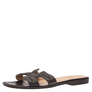 Pre Owned Hermes Brown Studded Leather Oran Sandals Size 39