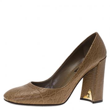 Pre Owned Louis Vuitton Brown Distressed Leather Block Heel Pumps Size 39.5