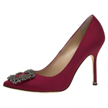 Pre Owned Manolo Blahnik Red Satin Hangisi Embellished Pumps Size 37