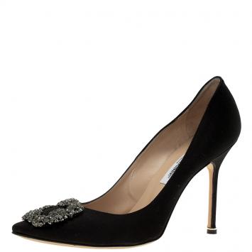 Pre Owned Manolo Blahnik Black Satin Hangisi Embellished Pumps Size 40.5