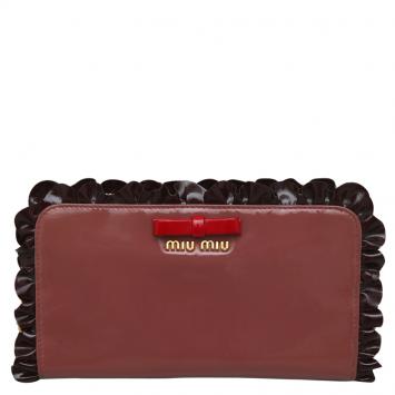 Pre Owned Miu Miu Maroon Patent Leather Ruffle Zip Around Wallet