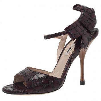 Pre Owned Miu Miu Burgundy Croc Embossed Coco Bow Detail Sandals Size 36