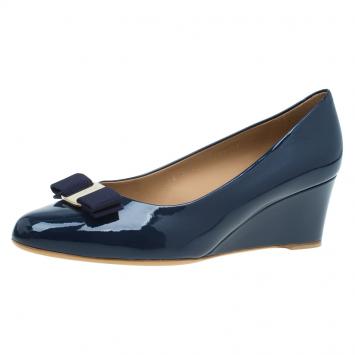 Pre Owned Salvatore Ferragamo Navy Blue Patent Vara Bow Wedge Pumps Size 40.5