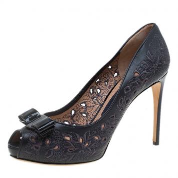 Pre Owned Salvatore Ferragamo Black Floral Embroidered Leather Vara Bow Peep Toe Pumps Size 41