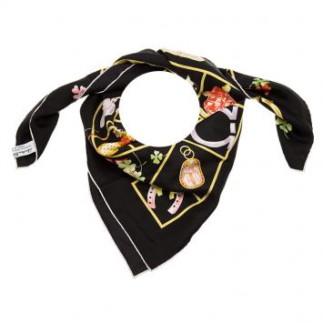 Pre Owned Salvatore Ferragamo Black Printed Square silk scarf