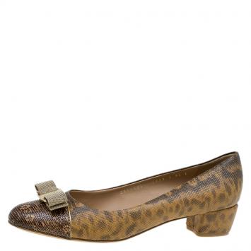Pre Owned Salvatore Ferragamo Tan Embossed Leather Bow Vara Block Heel Pumps Size 40