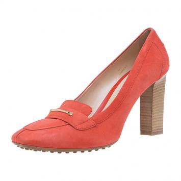Pre Owned Tod's Coral Suede Pumps Size 40