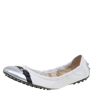 Pre Owned Tod's Two Tone Leather Buckle Detail Ballet Flats Size 41