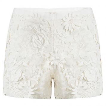 Pre Owned Tory Burch Cream Floral Embroidered Lace Shorts M