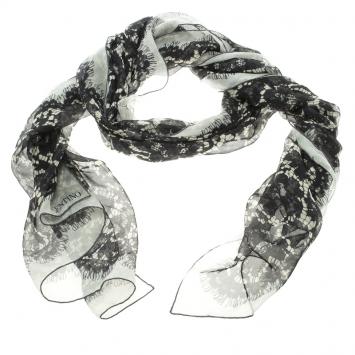 Pre Owned Valentino Monochrome Floral Lace Print Silk Stole