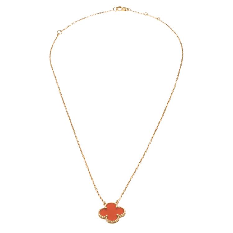Pre Owned Van Cleef & Arpels Vintage Alhambra Carnelian & 18k Yellow Gold Pendant Necklace