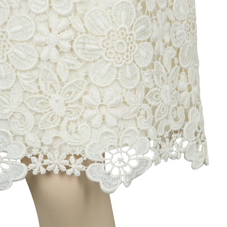 Pre Owned Dolce and Gabbana Cream Floral Lace Skirt 7/8 Yrs