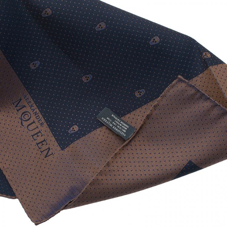 Pre Owned Alexander McQueen Beige and Blue Skull Printed Pocket Square
