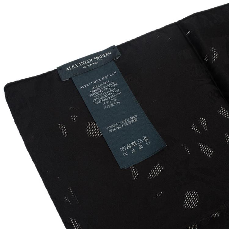 Pre Owned Alexander McQueen Black Silk Pocket Square 