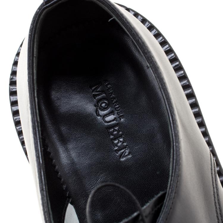 Pre Owned Alexander McQueen Monochrome Leather Lace Up Derby Size 42