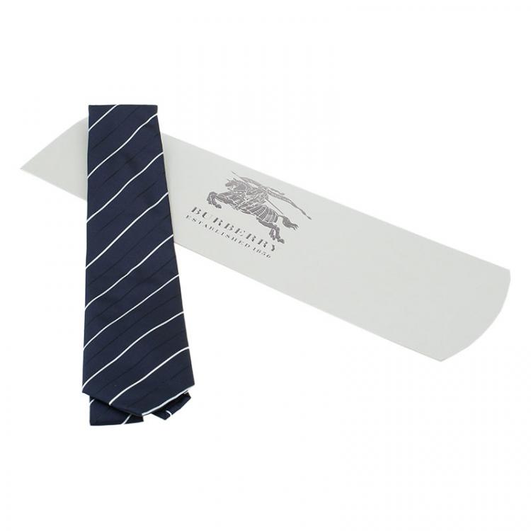 Pre Owned Burberry Navy Blue and White Striped Silk Tie