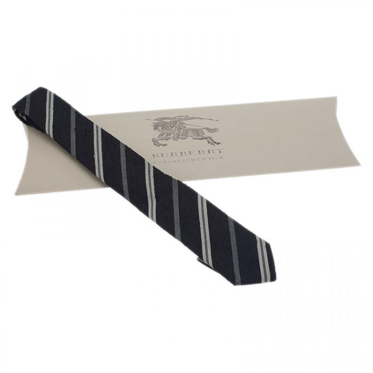 Pre Owned Burberry Black and Grey Striped Silk Tie