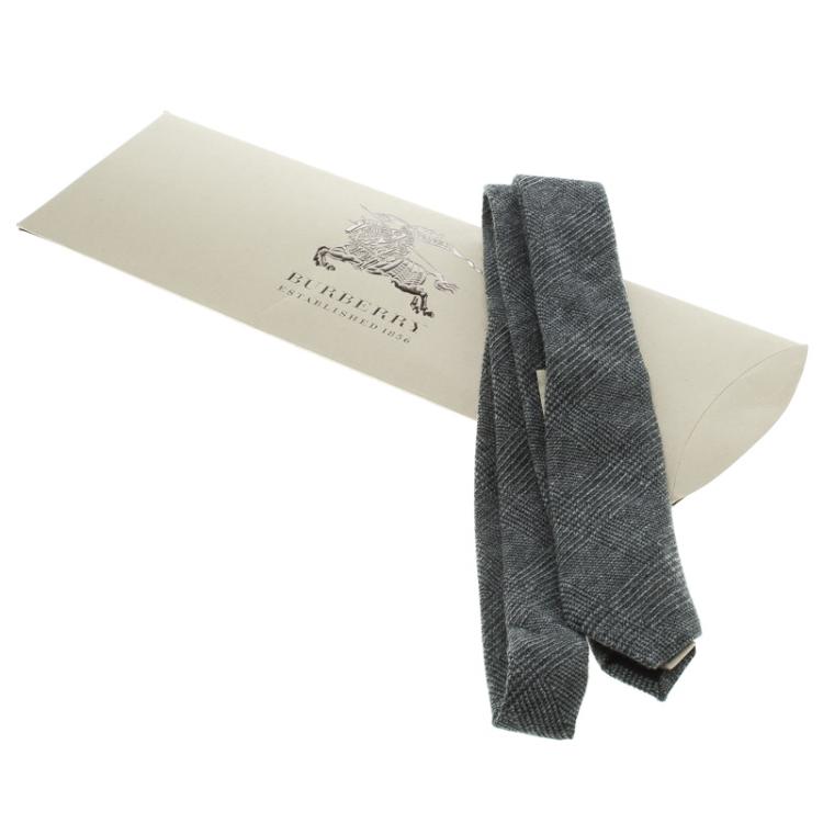 Pre Owned Burberry London Grey Cashmere and Wool Blend Tie