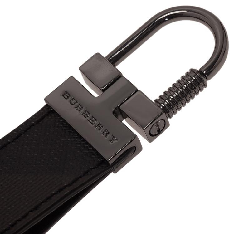 Pre Owned Burberry Black Novacheck Keychain