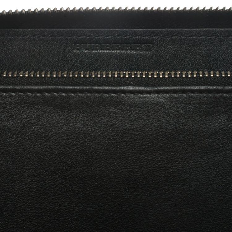 Pre Owned Burberry Black Pebbled Leather Zip Around Wallet