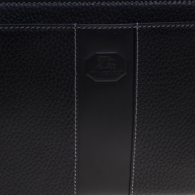 Pre Owned Burberry Black Grain Leather Pouch