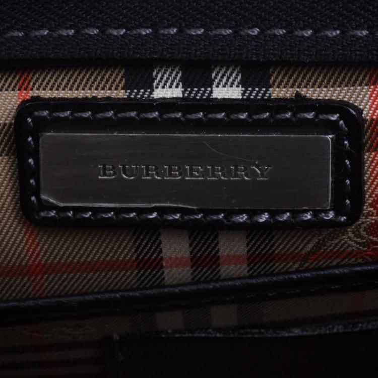 Pre Owned Burberry Black Grain Leather Pouch