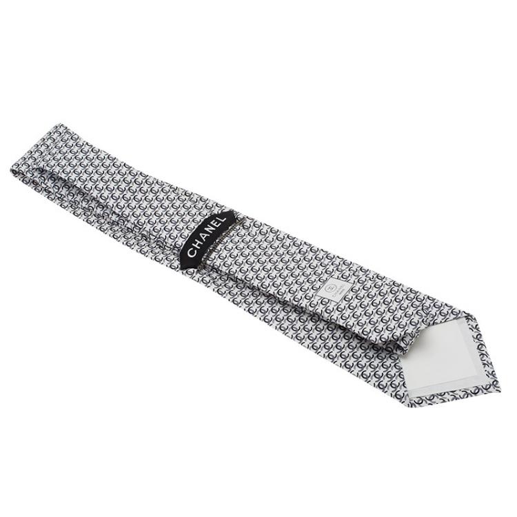 Pre Owned Chanel Monochrome CC Print Silk Tie