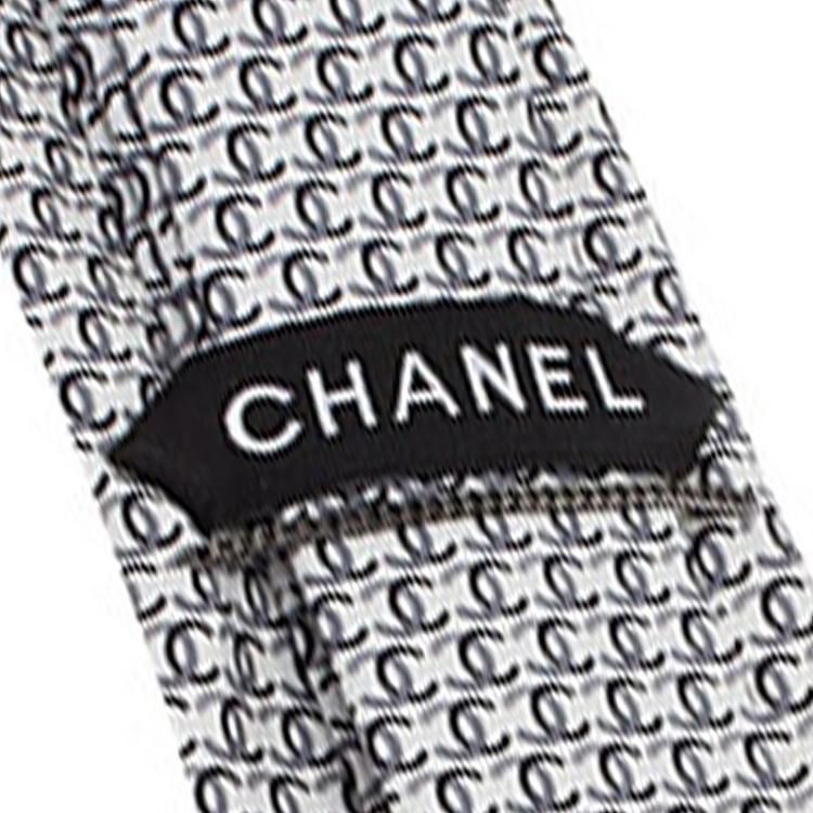 Pre Owned Chanel Monochrome CC Print Silk Tie