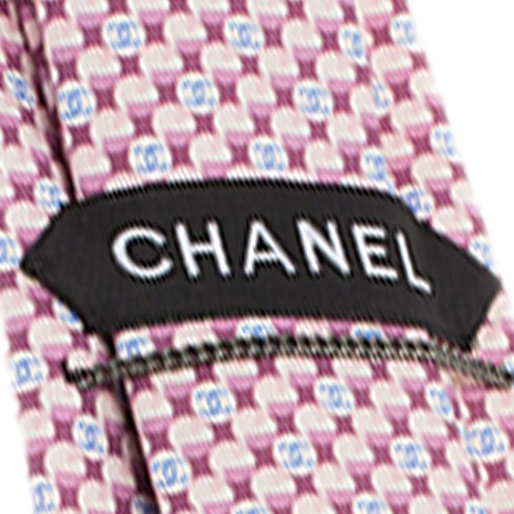 مملوكة مسبقًا Chanel Burgundy Blue CC Logo Printed Silk Tie