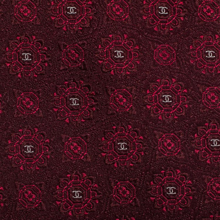 Pre Owned Chanel CC Burgundy Textured Silk Tie