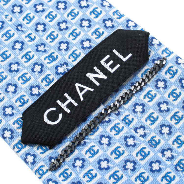 Pre Owned Chanel Light Blue CC And Clover Printed Silk Tie