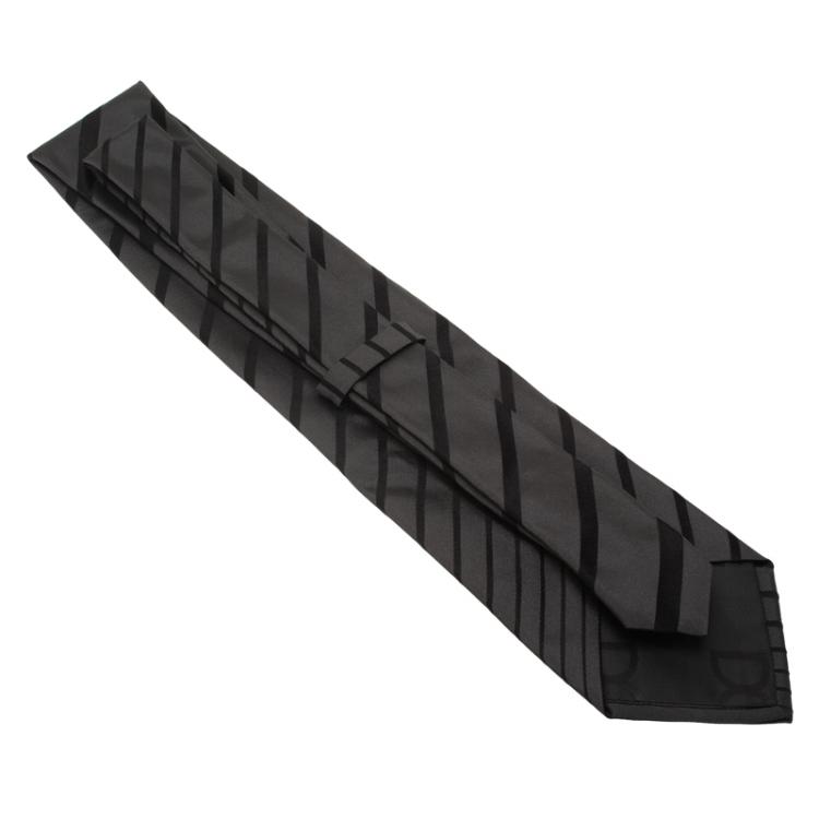 Pre Owned Dolce and Gabbana Grey Striped Silk Tie