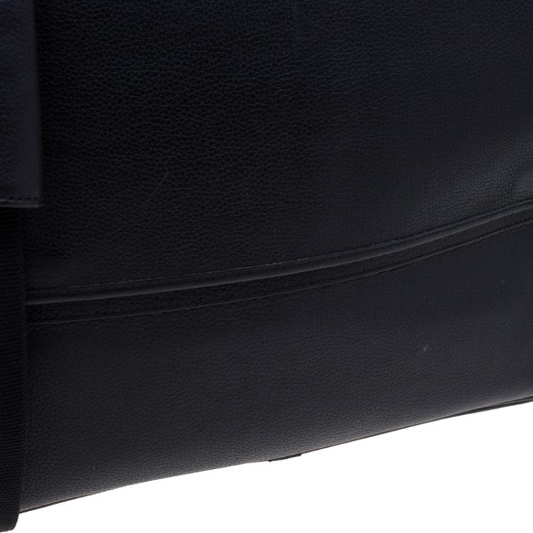 Pre Owned Dunhill Black Pebbled Leather Flap Messenger Bag
