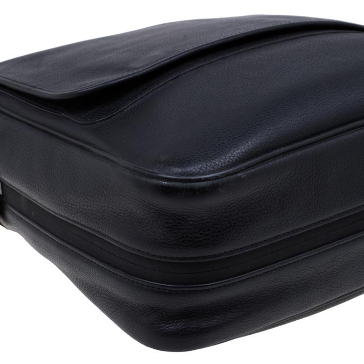 Pre Owned Dunhill Black Pebbled Leather Flap Messenger Bag
