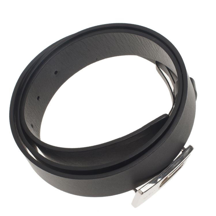 Pre Owned Gucci Black Leather G Buckle Belt 100CM