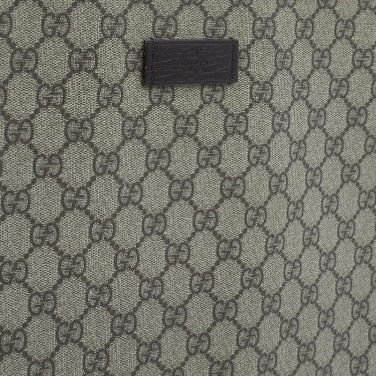 مملوكة مسبقًا حقيبة بورتيفوليو غوتشي سوبريم  كانفاس GG بيج