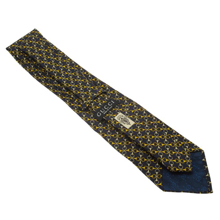 مملوكة مسبقًا Gucci Navy Blue and Yellow Horsebit Print Silk Tie
