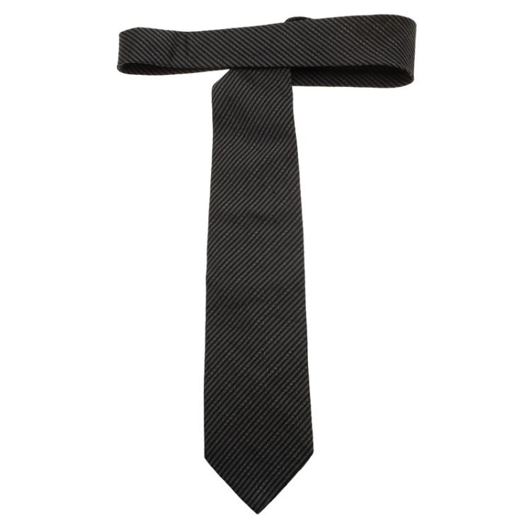 Pre Owned Gucci Black and Grey Striped Silk Tie