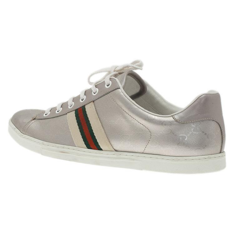 مملوكة مسبقًا Gucci Silver Guccissima Leather and Canvas Web Detail Sneakers Size 40.5