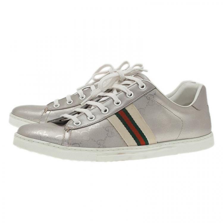 مملوكة مسبقًا Gucci Silver Guccissima Leather and Canvas Web Detail Sneakers Size 40.5