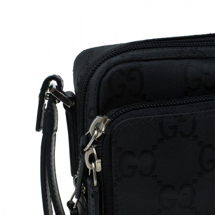 Pre Owned Gucci Black GG Nylon Pouch Bag