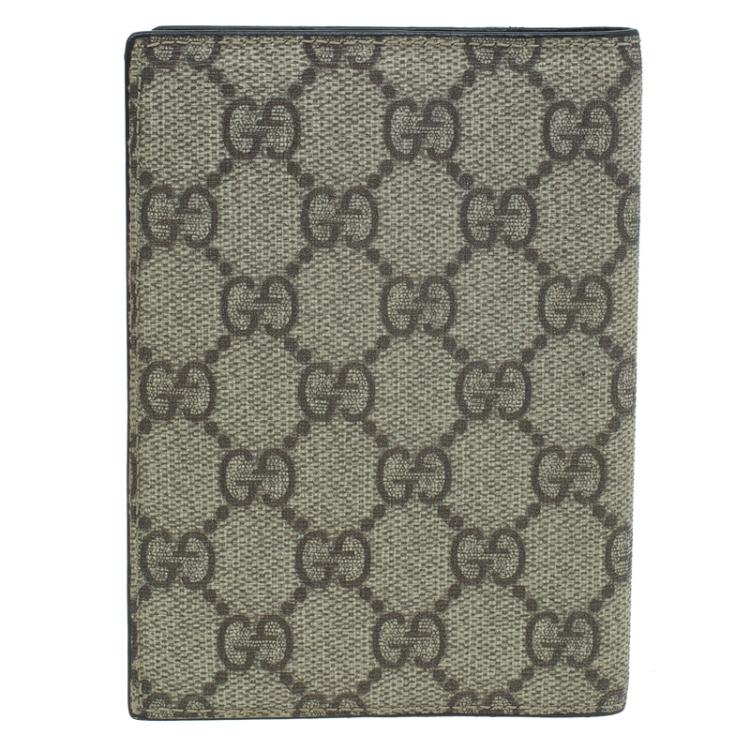 Pre Owned Gucci Beige GG Supreme Passport Cover